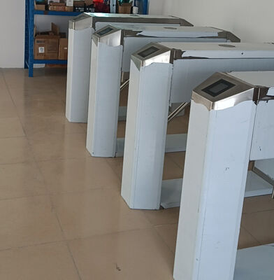 購入 40人/分 SUS 304 歩行者用三脚ゲートバリア FCC アクセス制御用 online manufacture